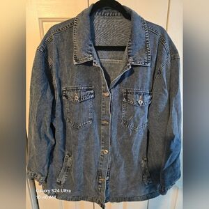 Denim Jacket With Nice Silver Buttons Quality Stitching